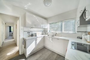 Kitchen- click for photo gallery